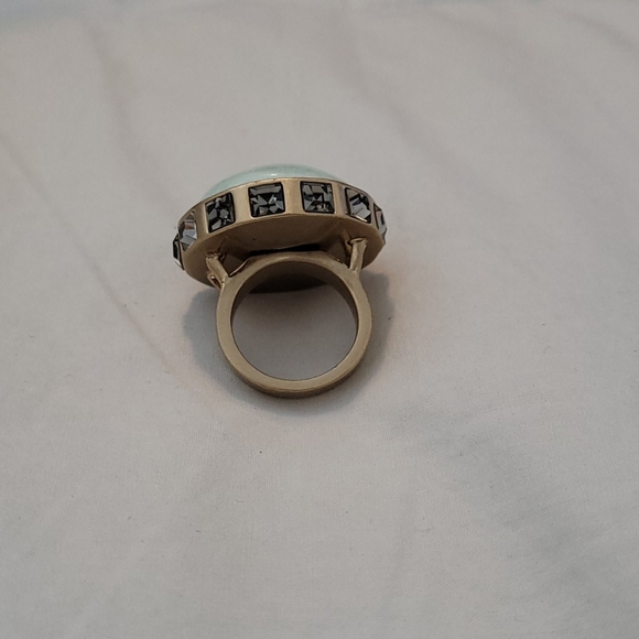 Ring - Picture 3 of 4